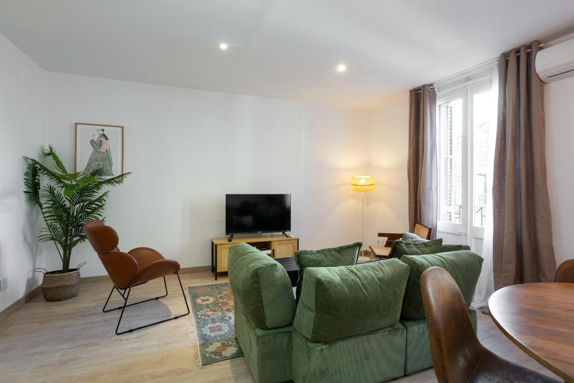 Appartement 11crc1037 Newly Decorated Near Sants Station